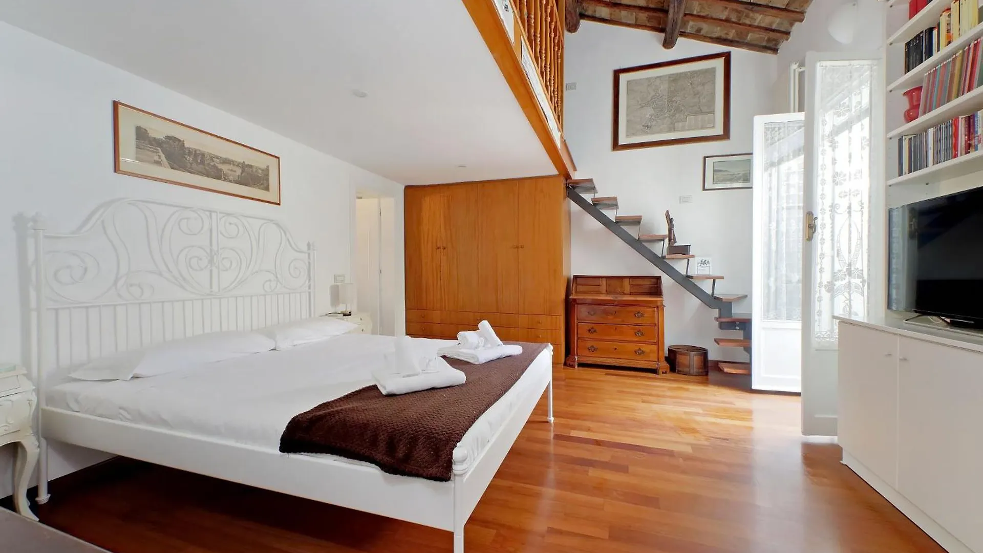 4Bnb - Navona Rooftop Rome Apartment